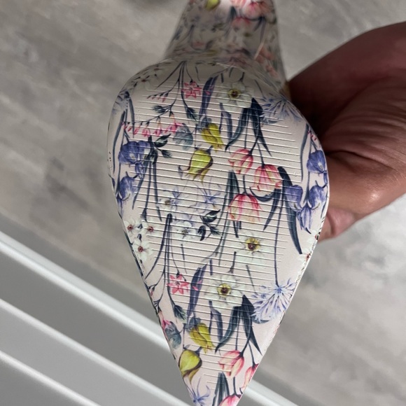 Aldo Stessyf Floral Print Pumps - Picture 7 of 11